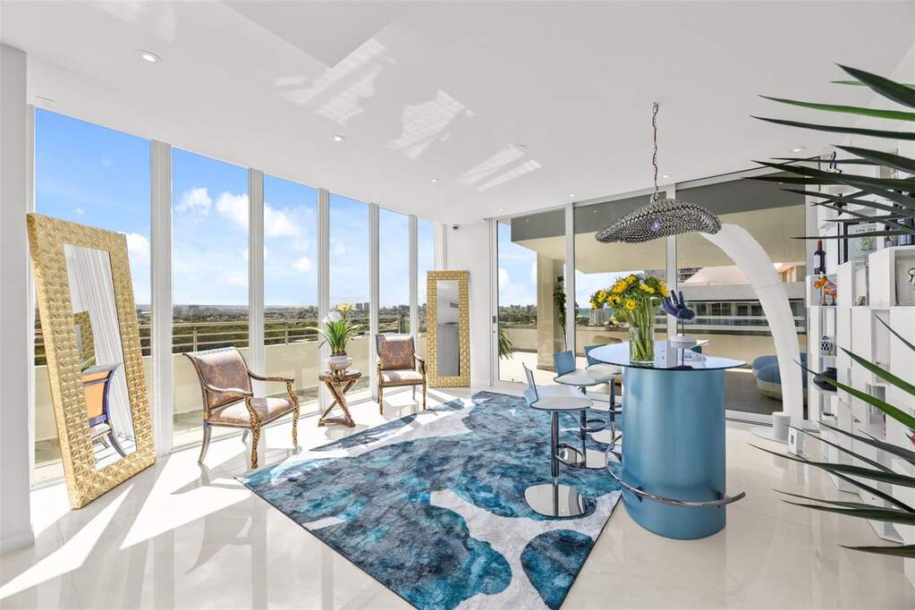 3307 Ave Isla Verde Unit: PH