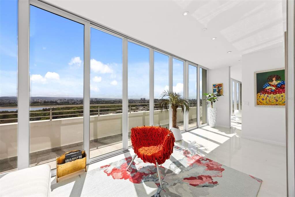 3307 Ave Isla Verde Unit: PH
