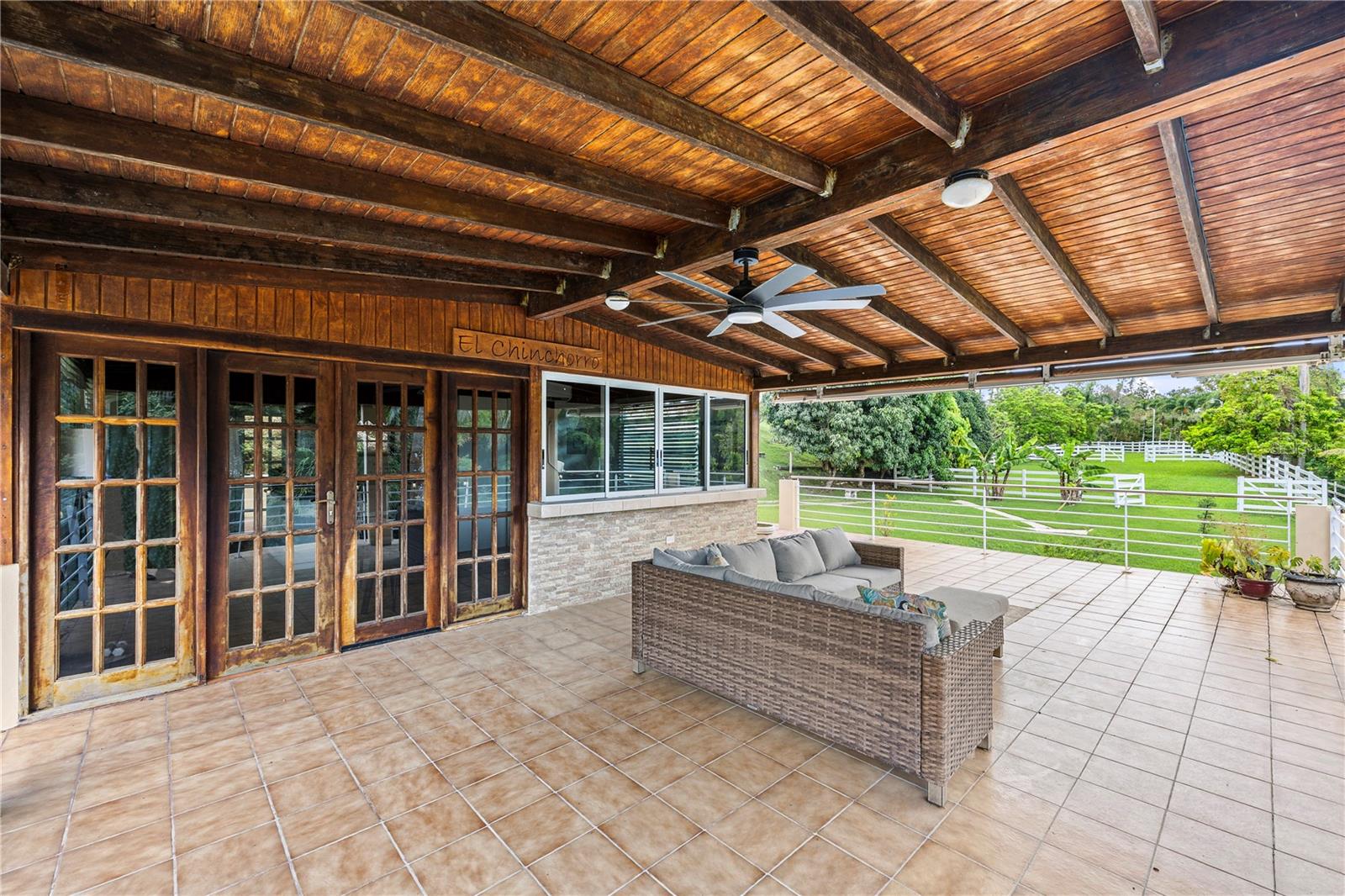 23 & 24 HACIENDA CARABALI