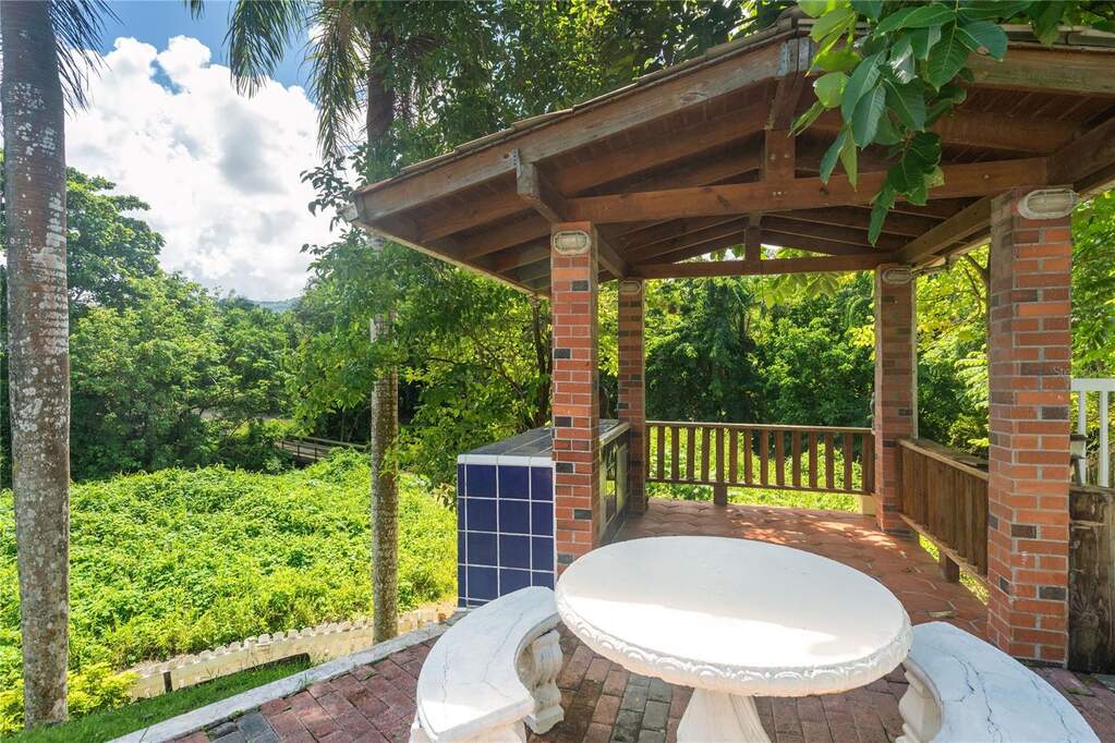 23 & 24 Hacienda Carabali