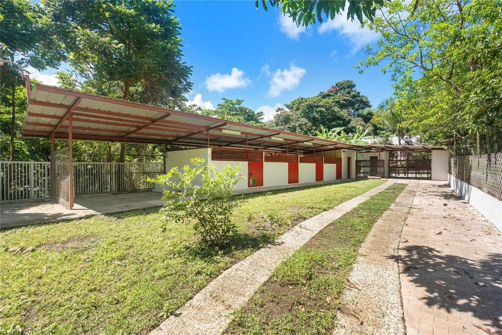 23 & 24 Hacienda Carabali