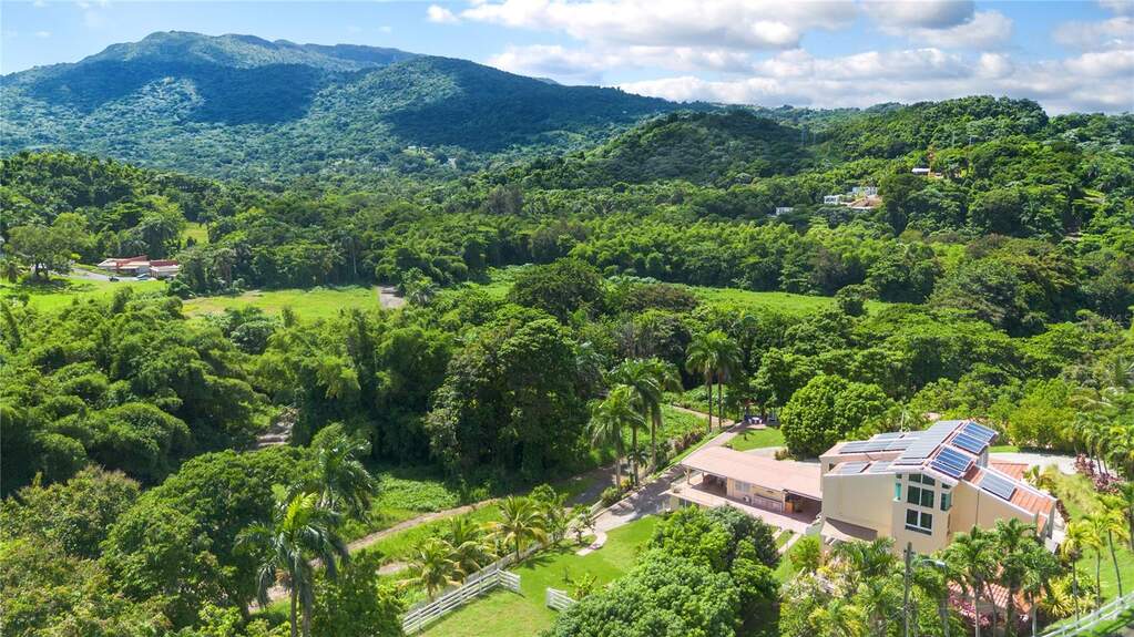 23 & 24 Hacienda Carabali