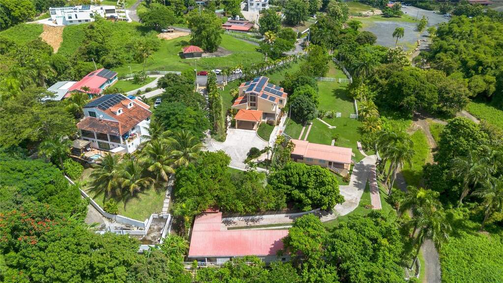 23 & 24 Hacienda Carabali