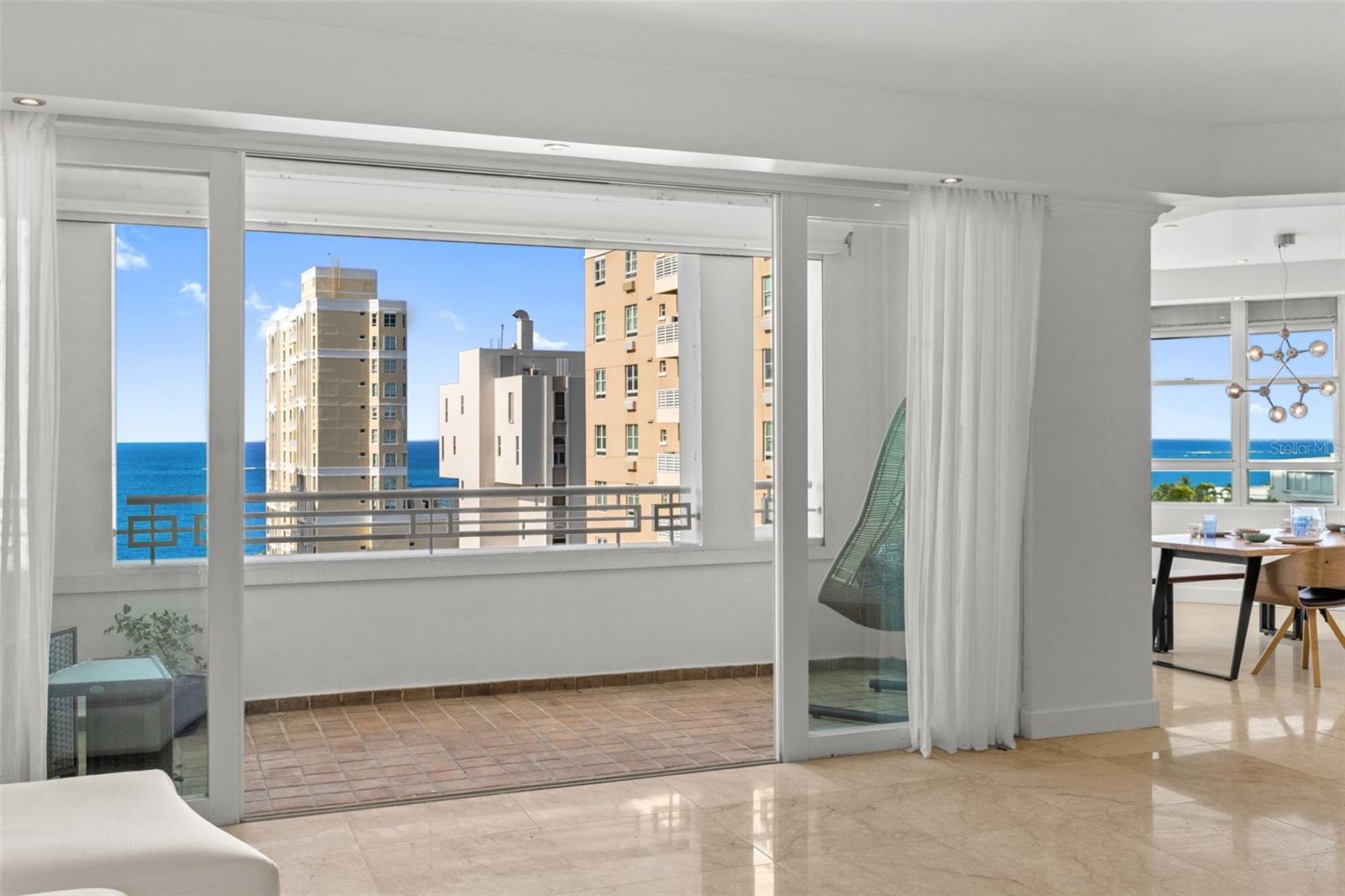 1754 CALLE MCLEARY #1101