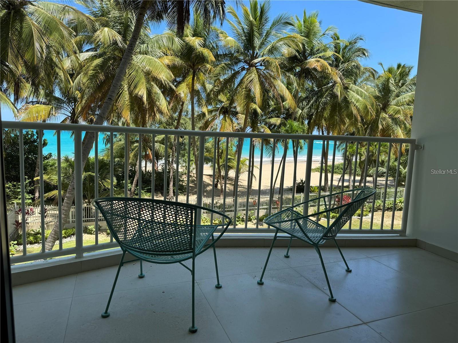 4633 AVE ISLA VERDE #L202