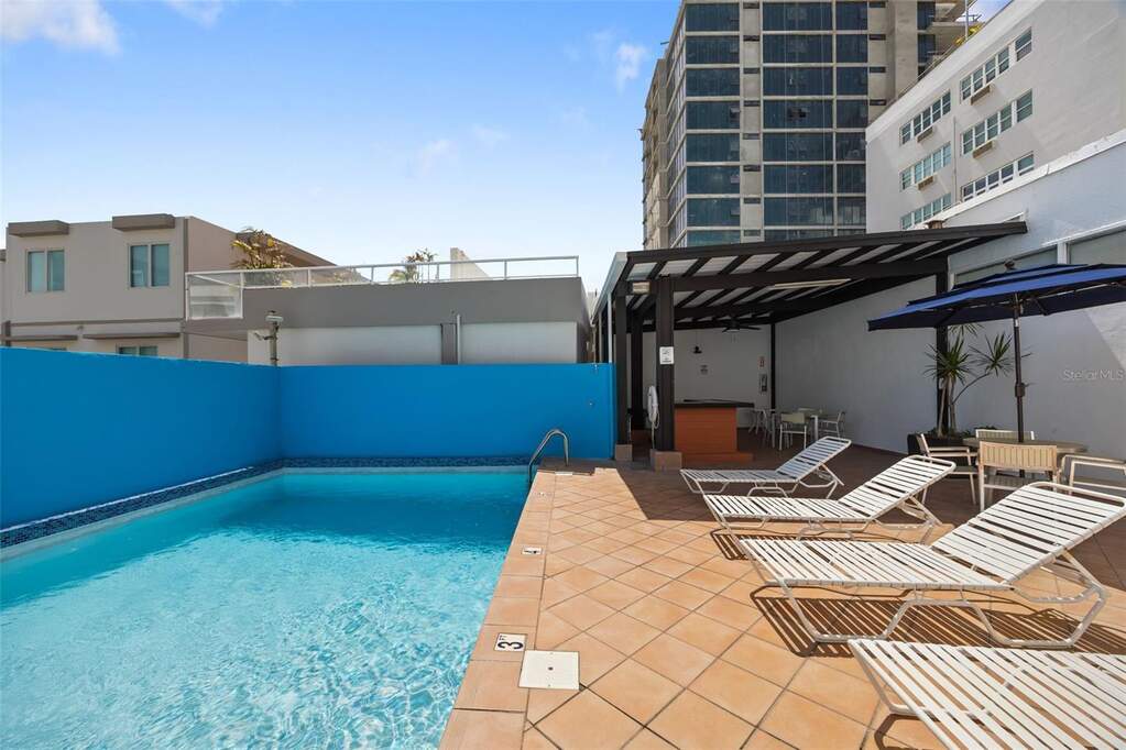 1126 Ashford Avenue Unit: 88
