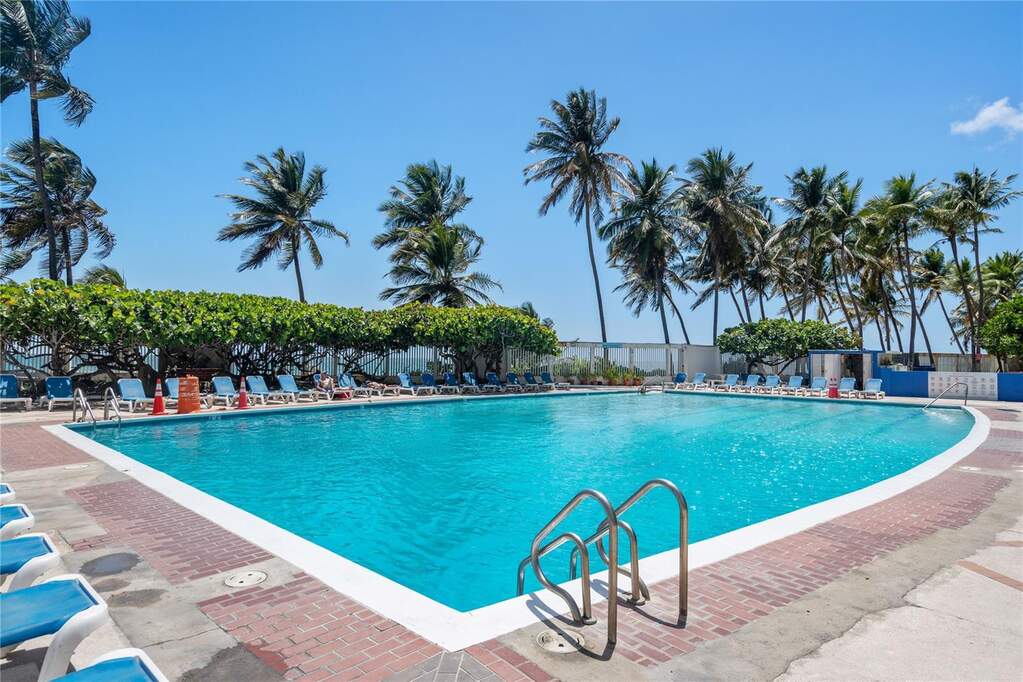1479 Avenida Ashford Unit: 802