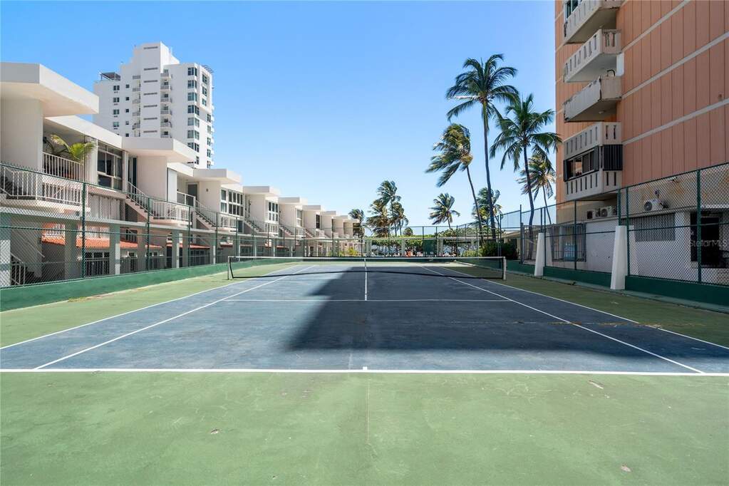 1479 Avenida Ashford Unit: 802