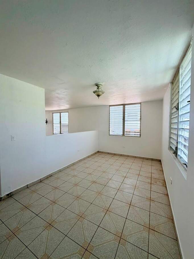 #131 Calle Harrinson Base Ramey