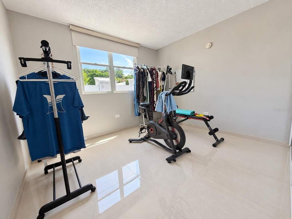 291 Avenida Santa Ana