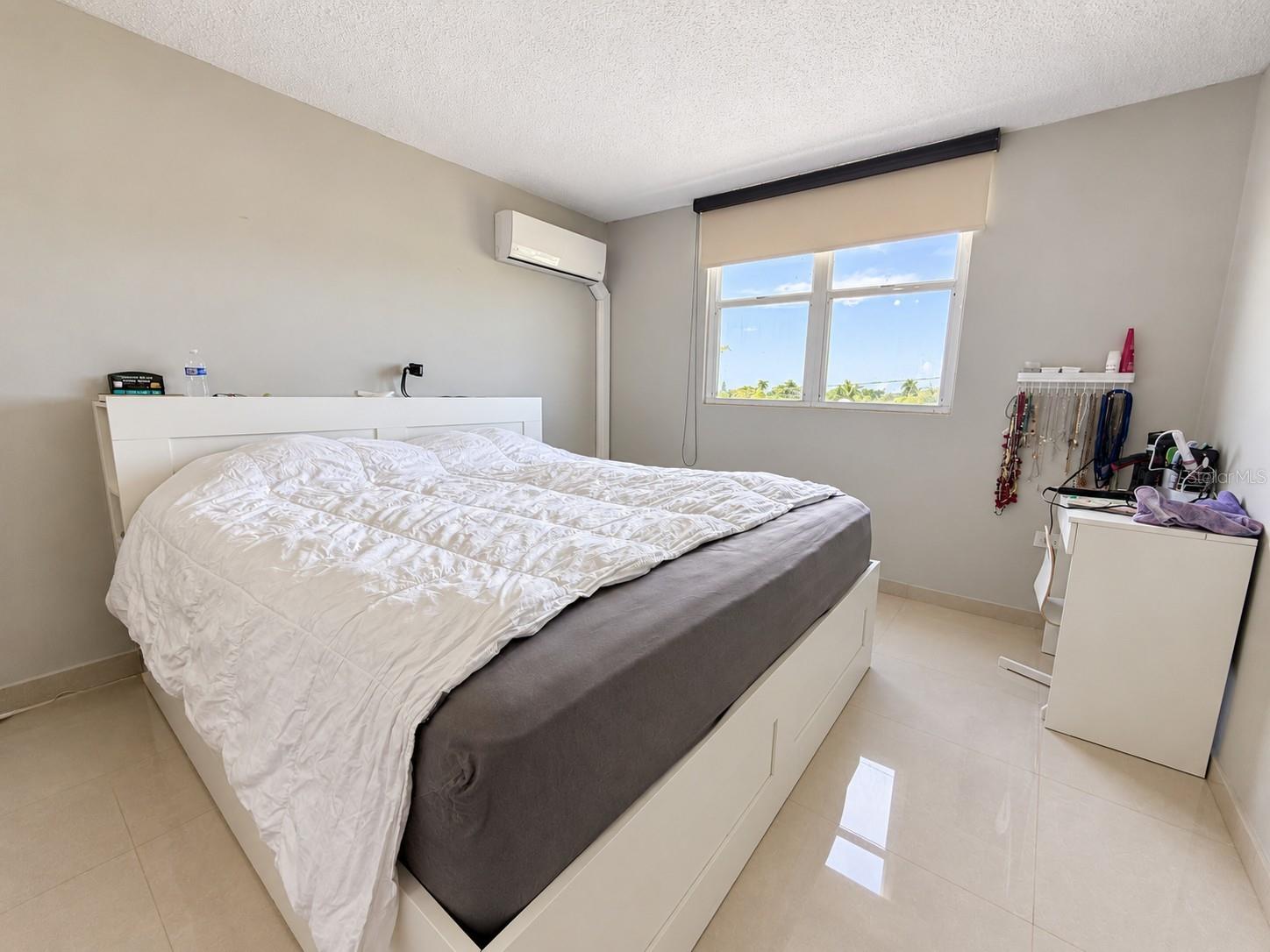 291 AVENIDA SANTA ANA