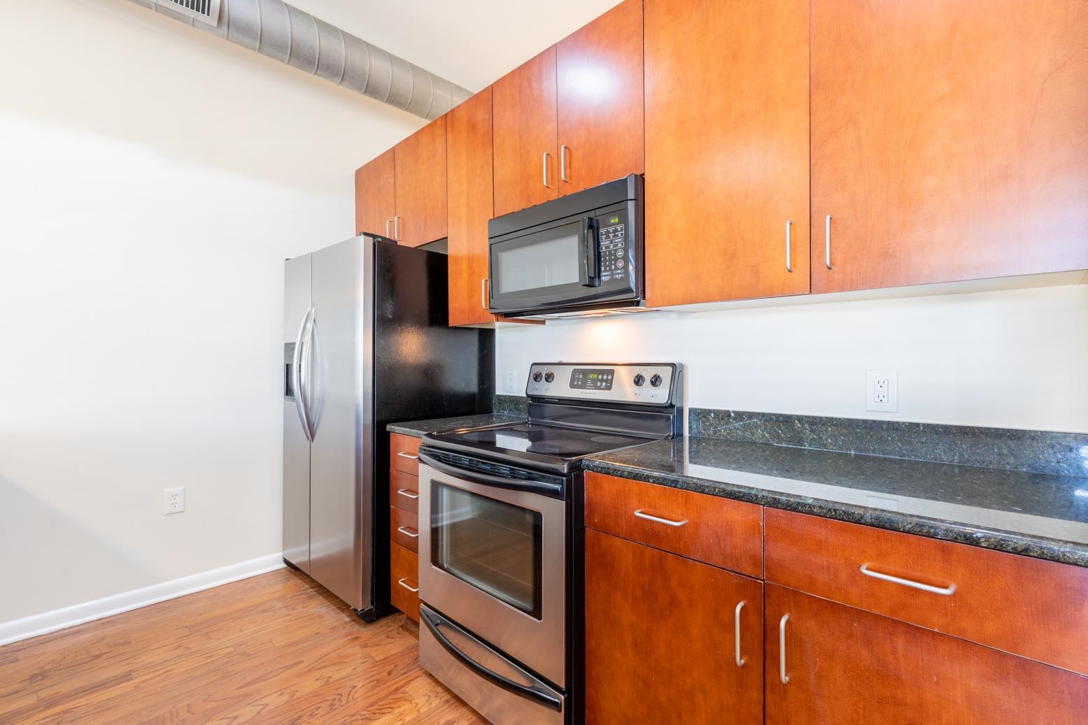 437 MONROE AVE Unit: 109