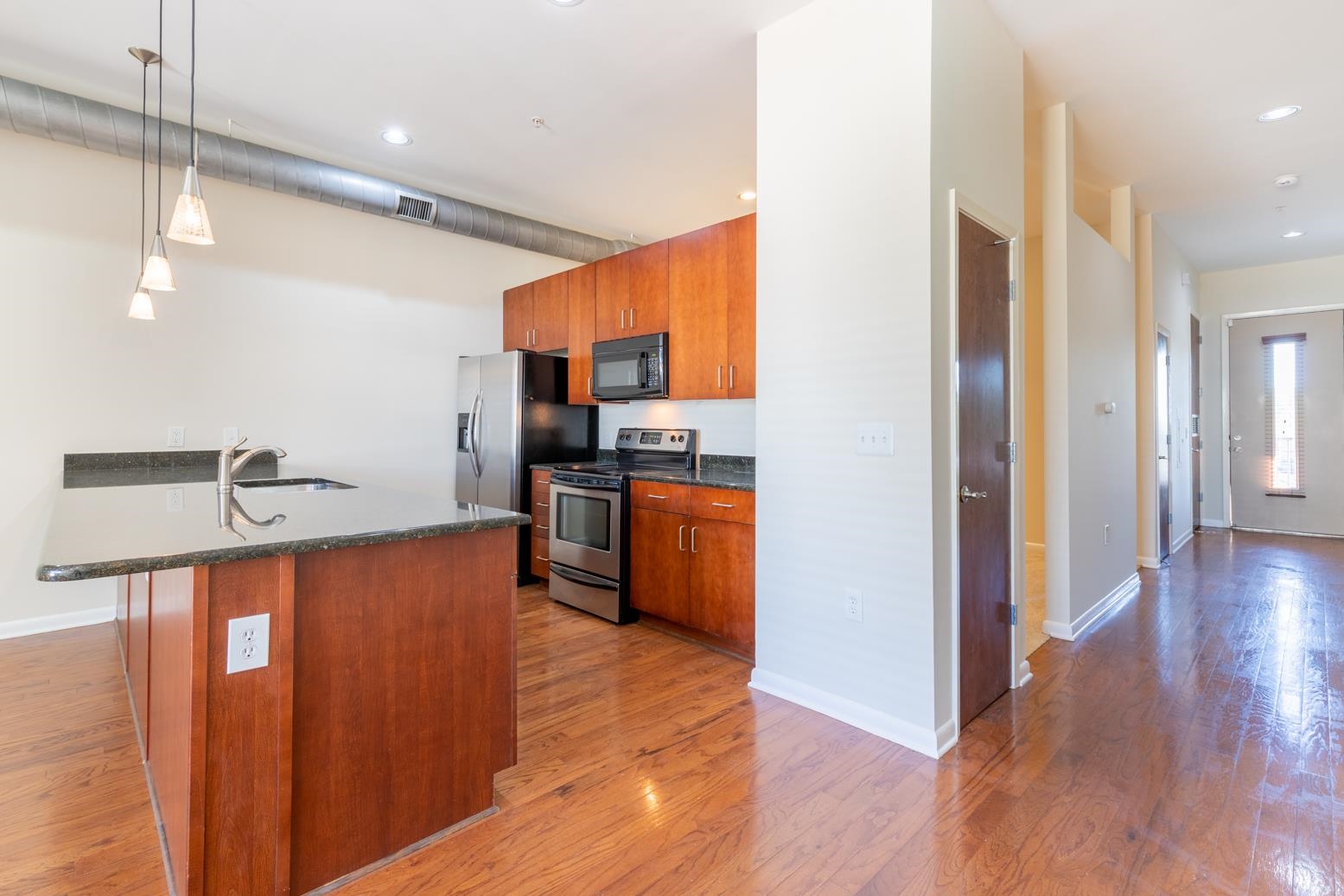 437 MONROE AVE Unit: 109