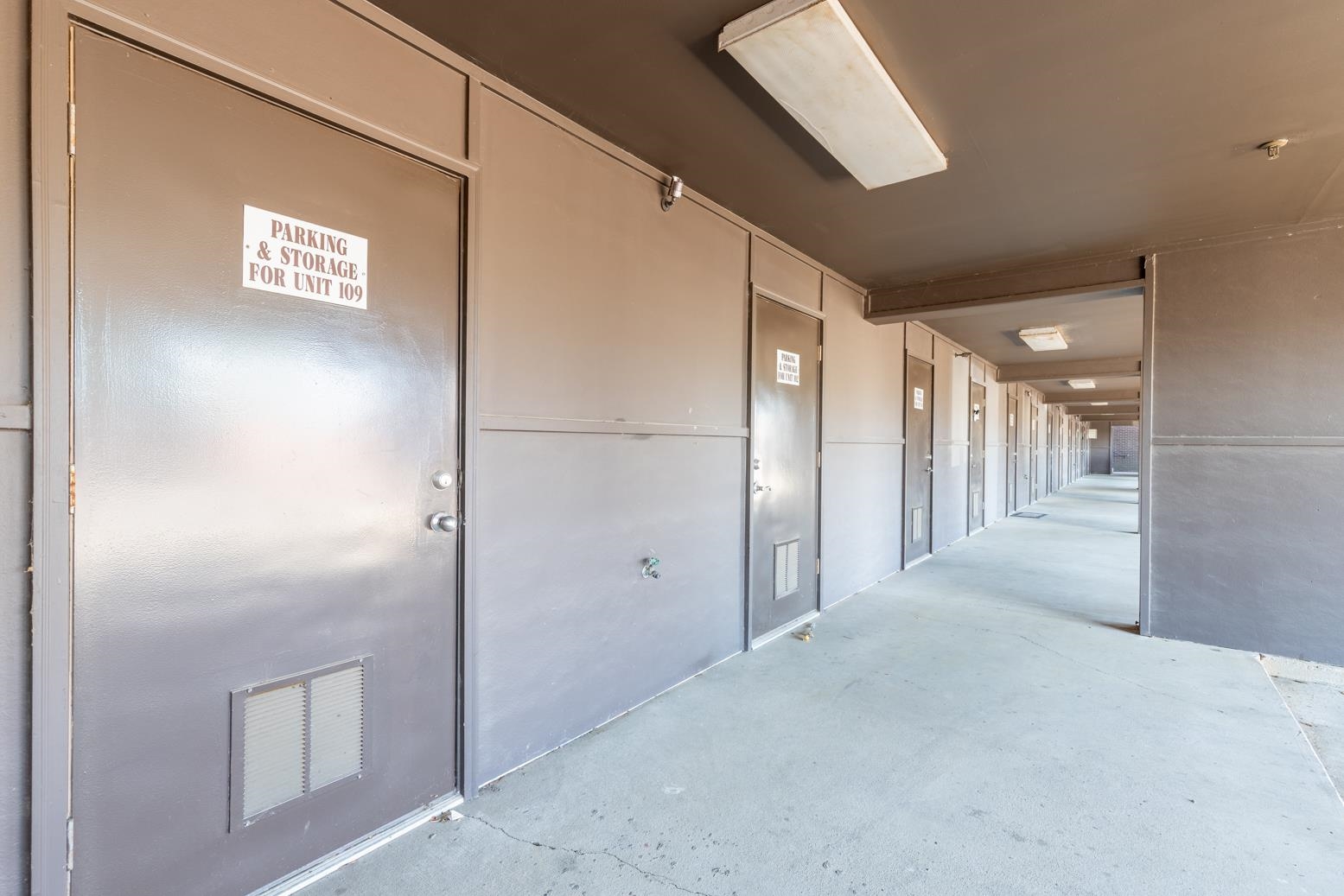 437 MONROE AVE Unit: 109