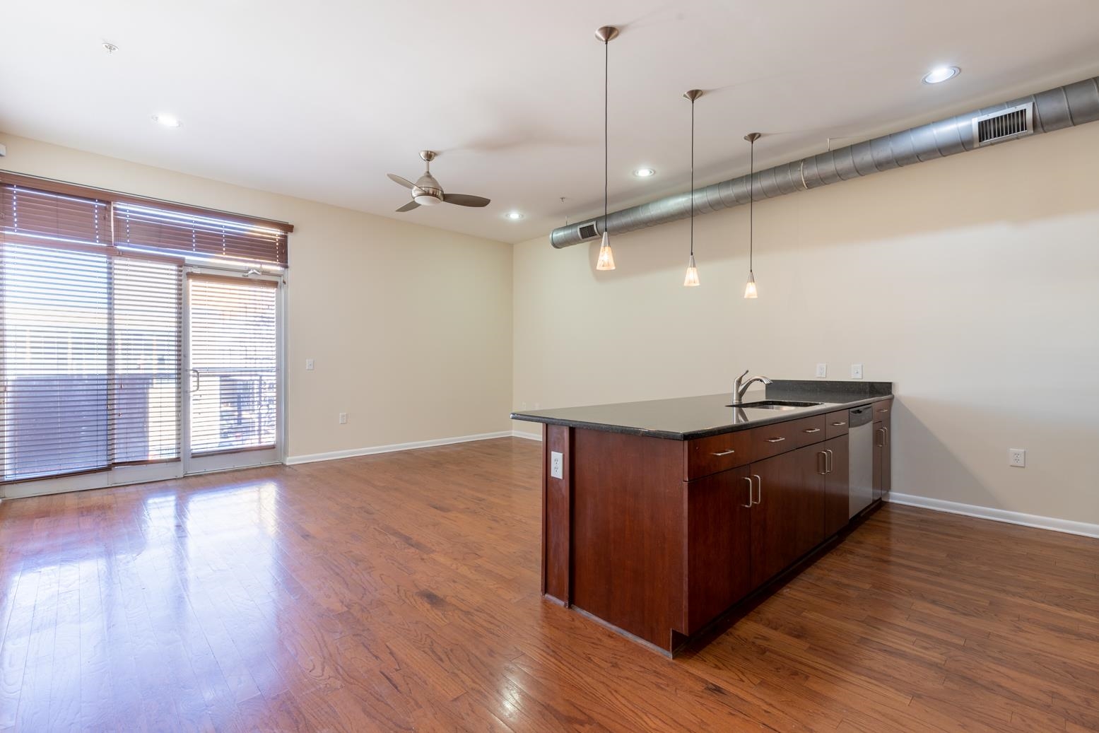 437 MONROE AVE Unit: 109