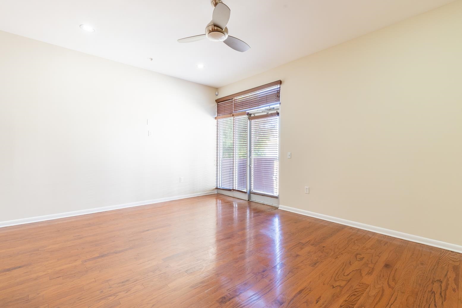437 MONROE AVE Unit: 109