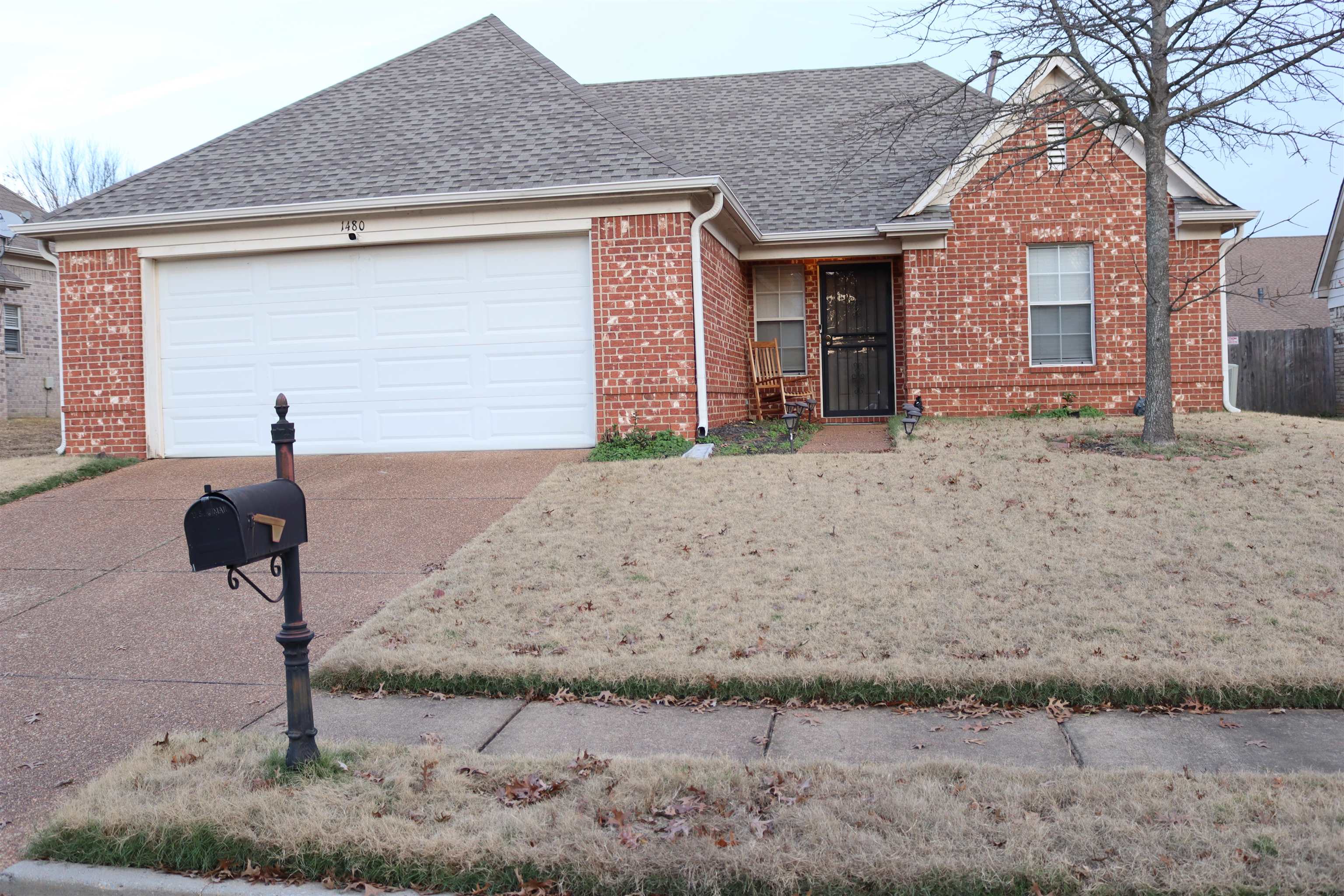 1480 PEMBERTON LN