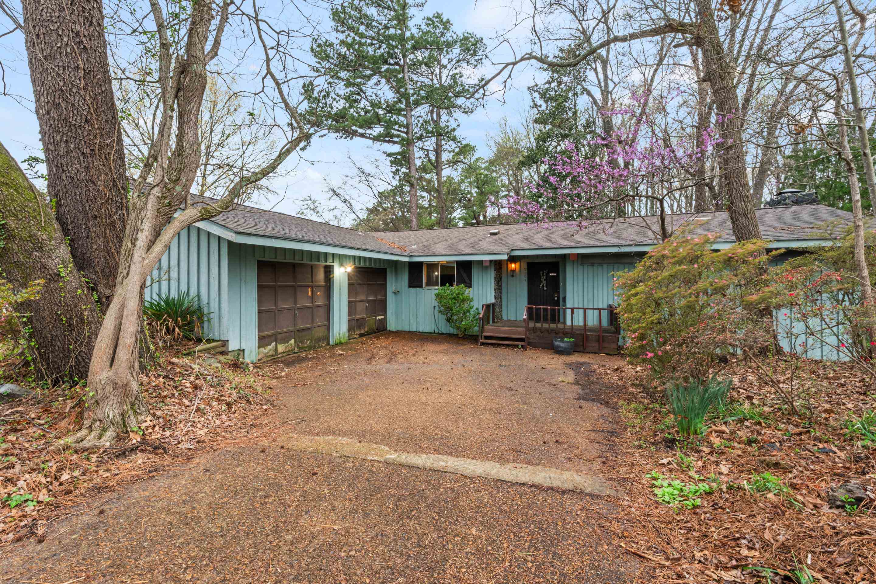 3981 GLENDALE DR