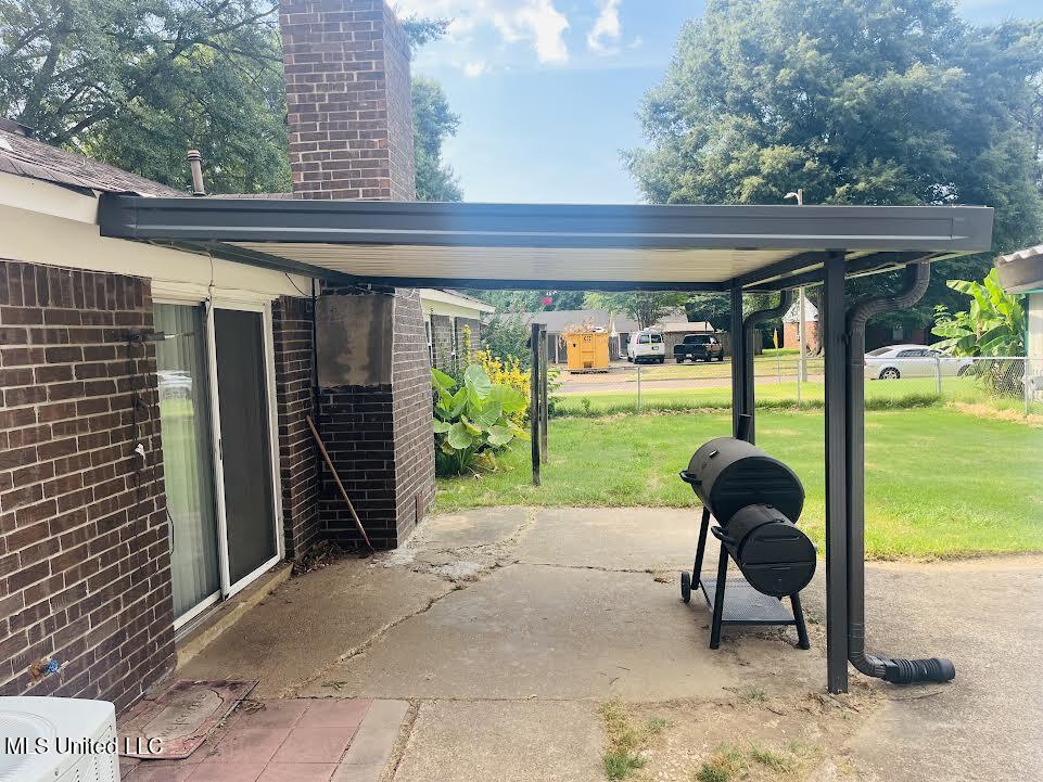 708 Thornwood Drive
