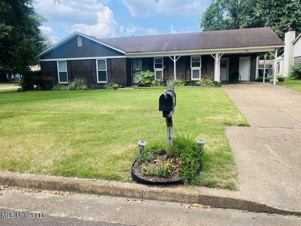 708 Thornwood Drive