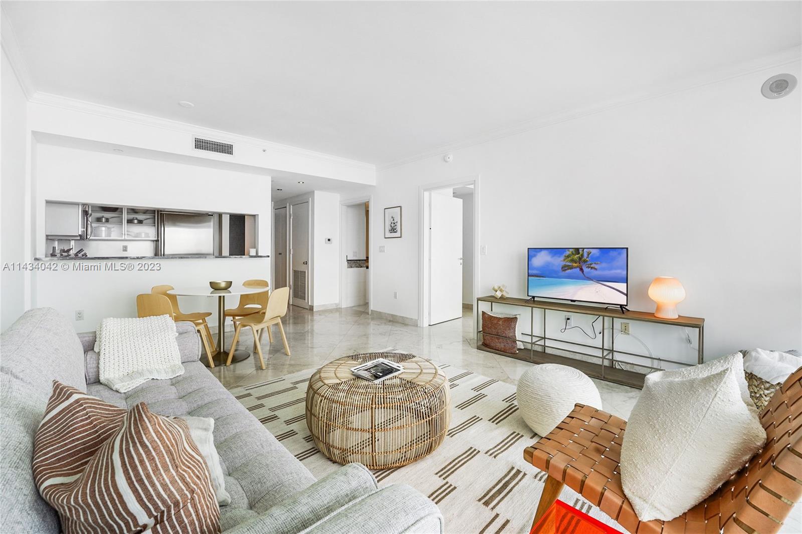 540 West Ave # 812