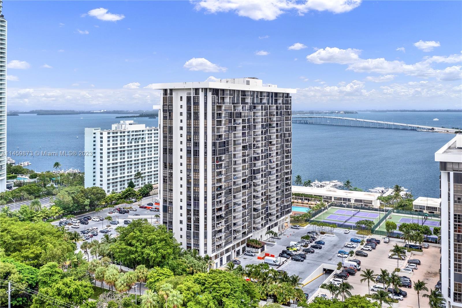 1901 Brickell Ave Unit: B2208