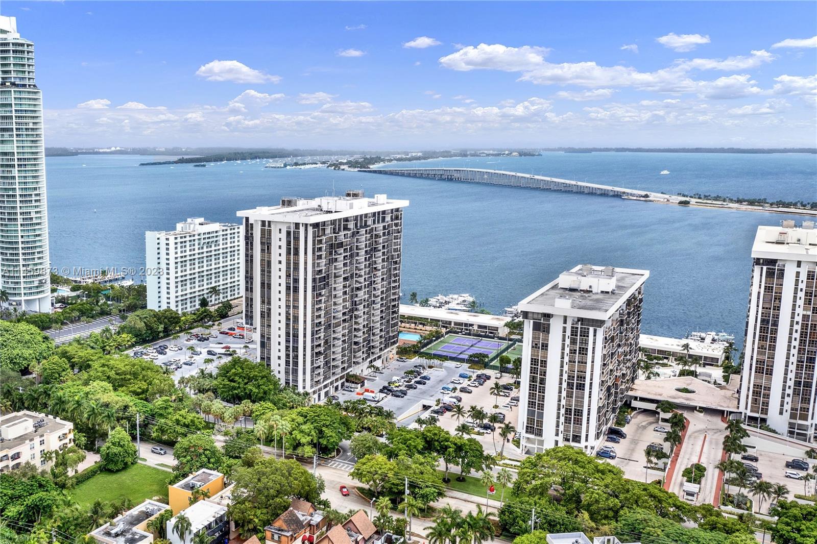1901 Brickell Ave Unit: B2208