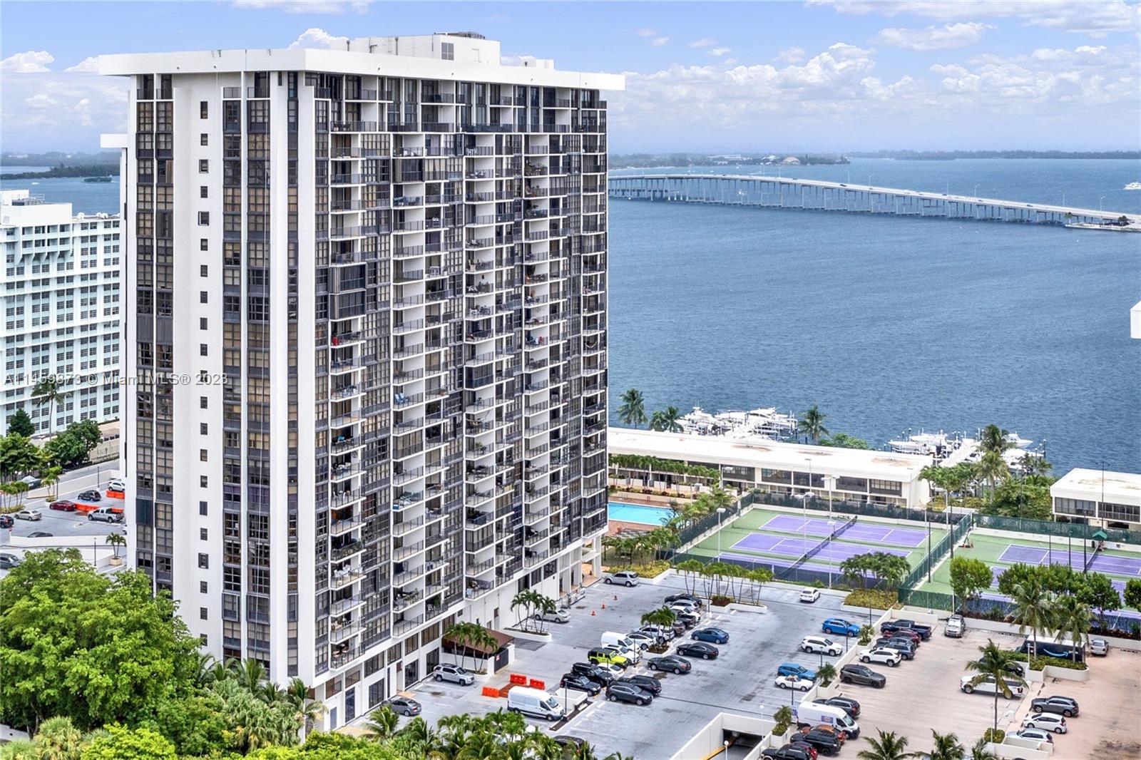 1901 Brickell Ave Unit: B2208