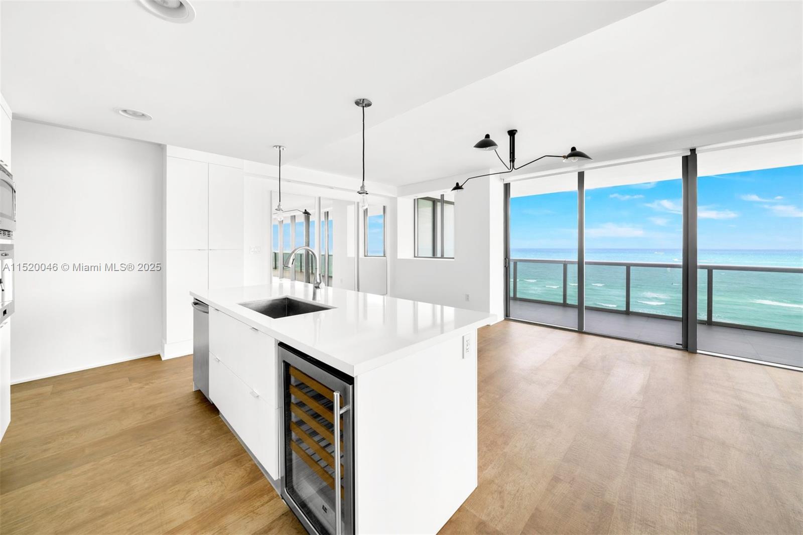 5875 Collins Ave Unit: 1102