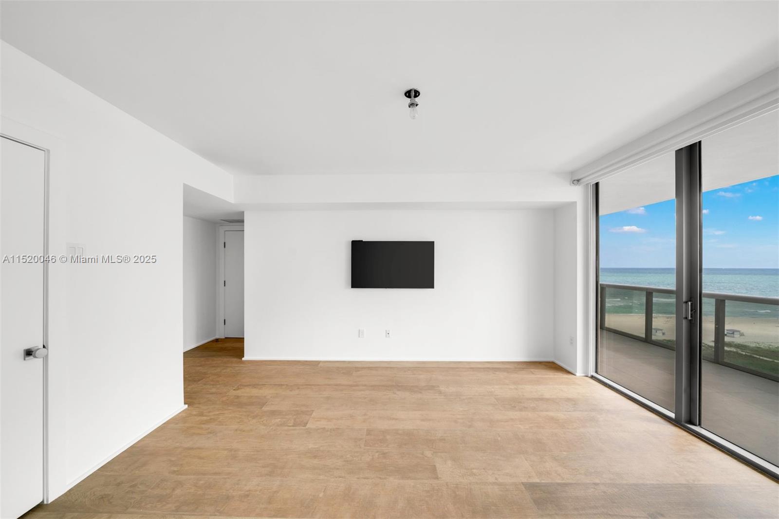 5875 Collins Ave Unit: 1102