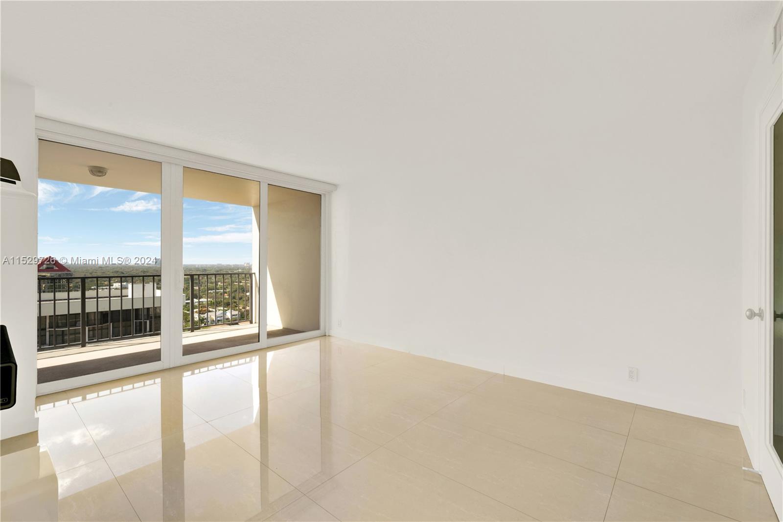 1901 Brickell Ave Unit: B2206