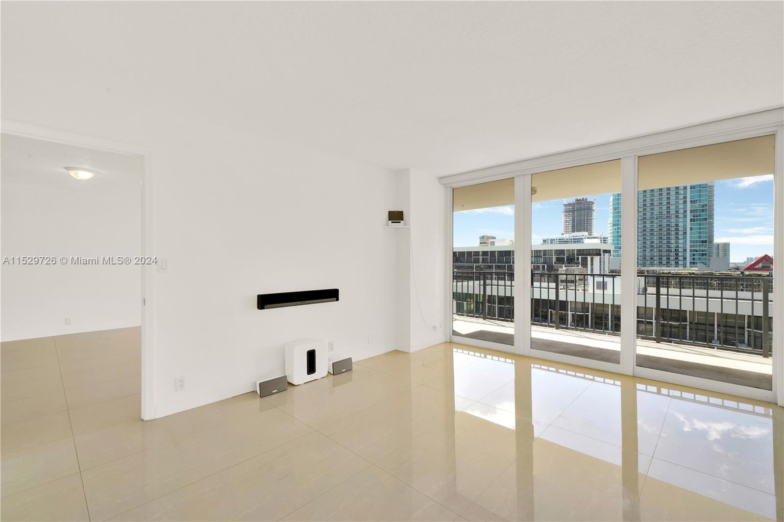 1901 Brickell Ave Unit: B2206