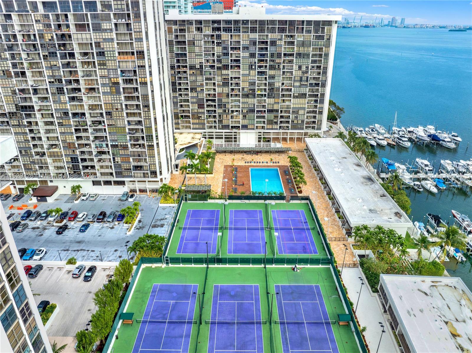 1901 Brickell Ave Unit: B2206