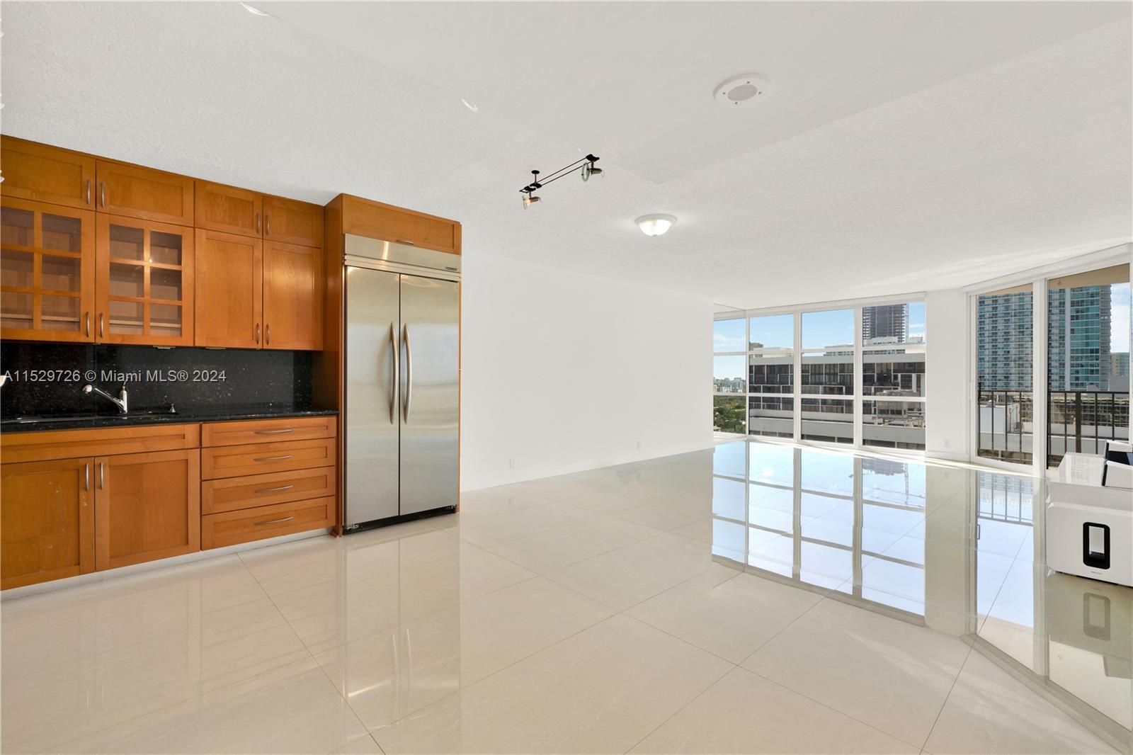 1901 Brickell Ave Unit: B2206