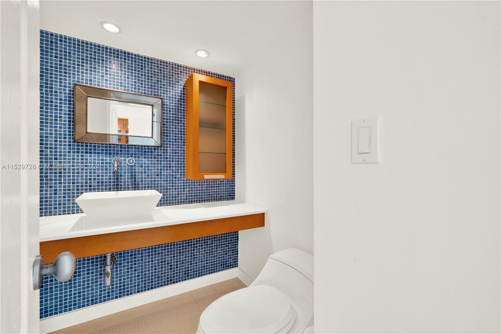 1901 Brickell Ave Unit: B2206