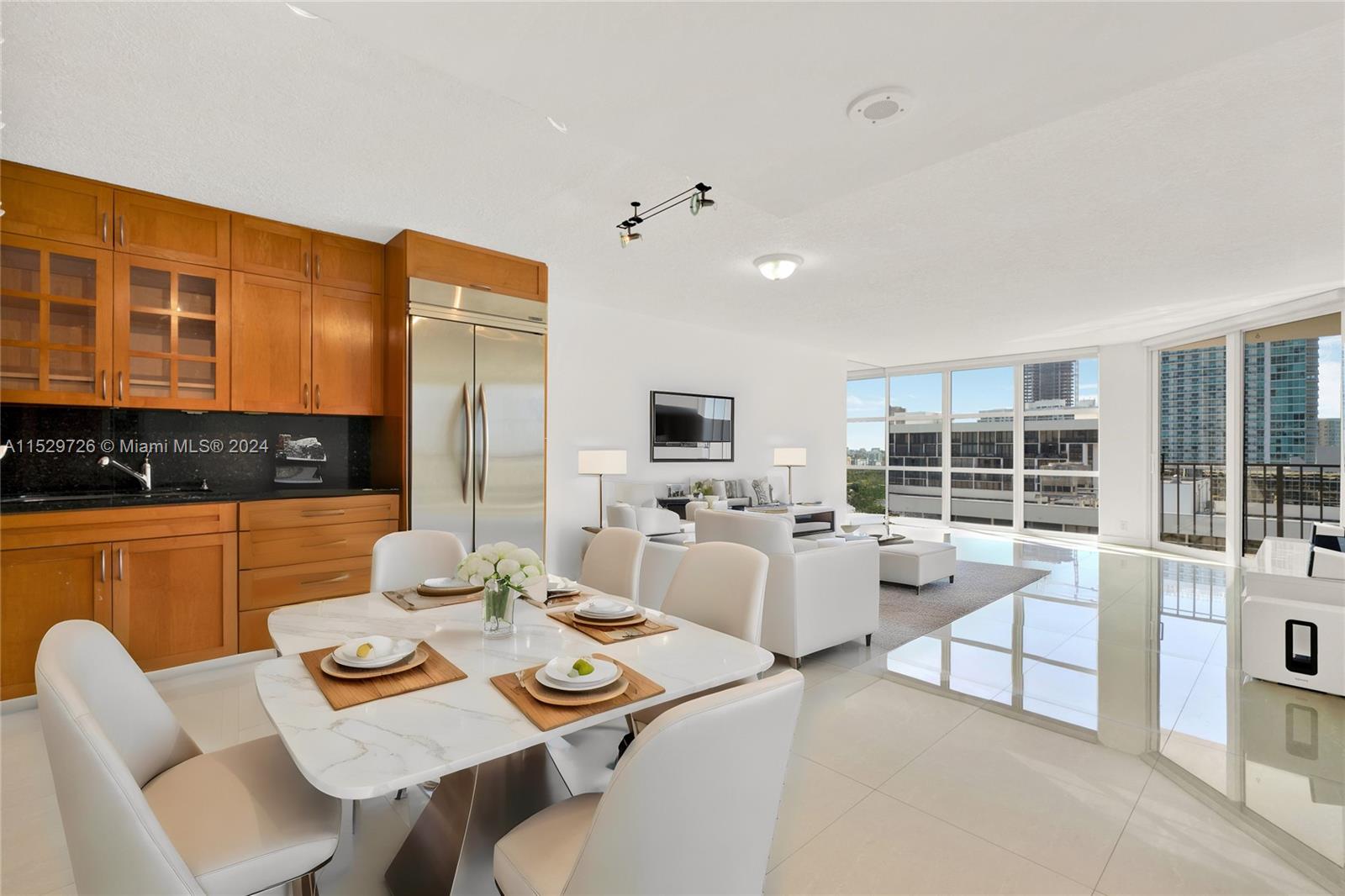 1901 Brickell Ave Unit: B2206