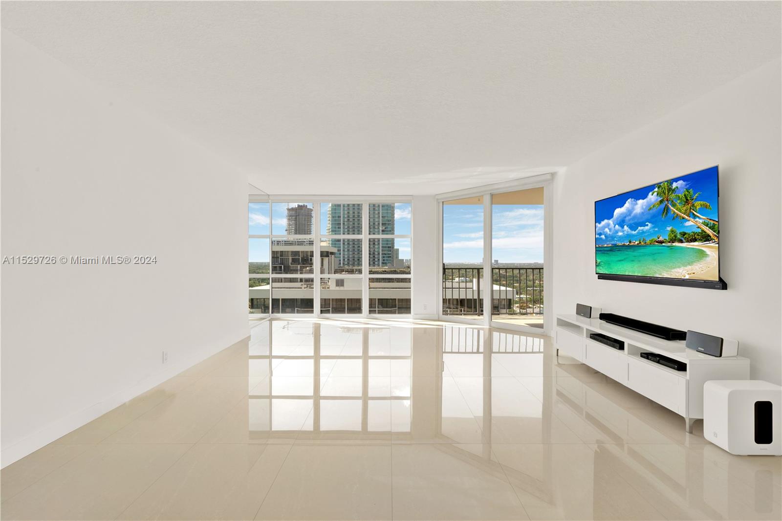 1901 Brickell Ave Unit: B2206
