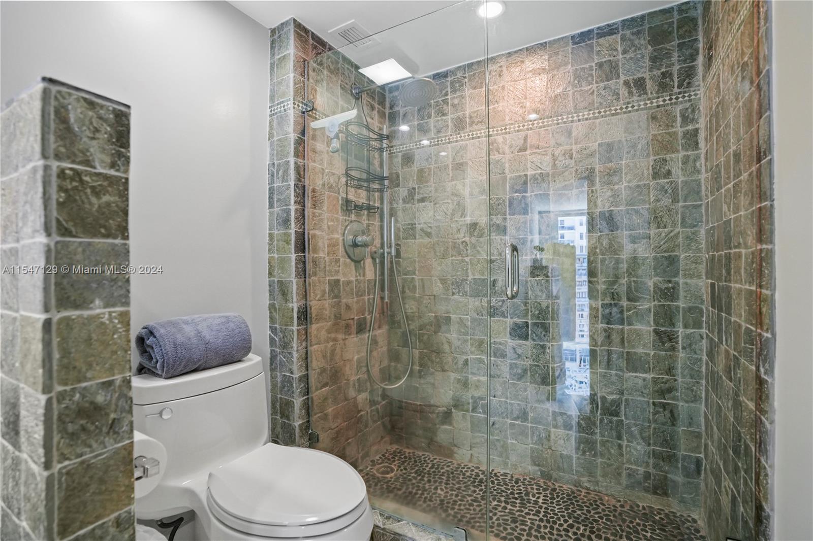 2301 Collins Ave # 1116