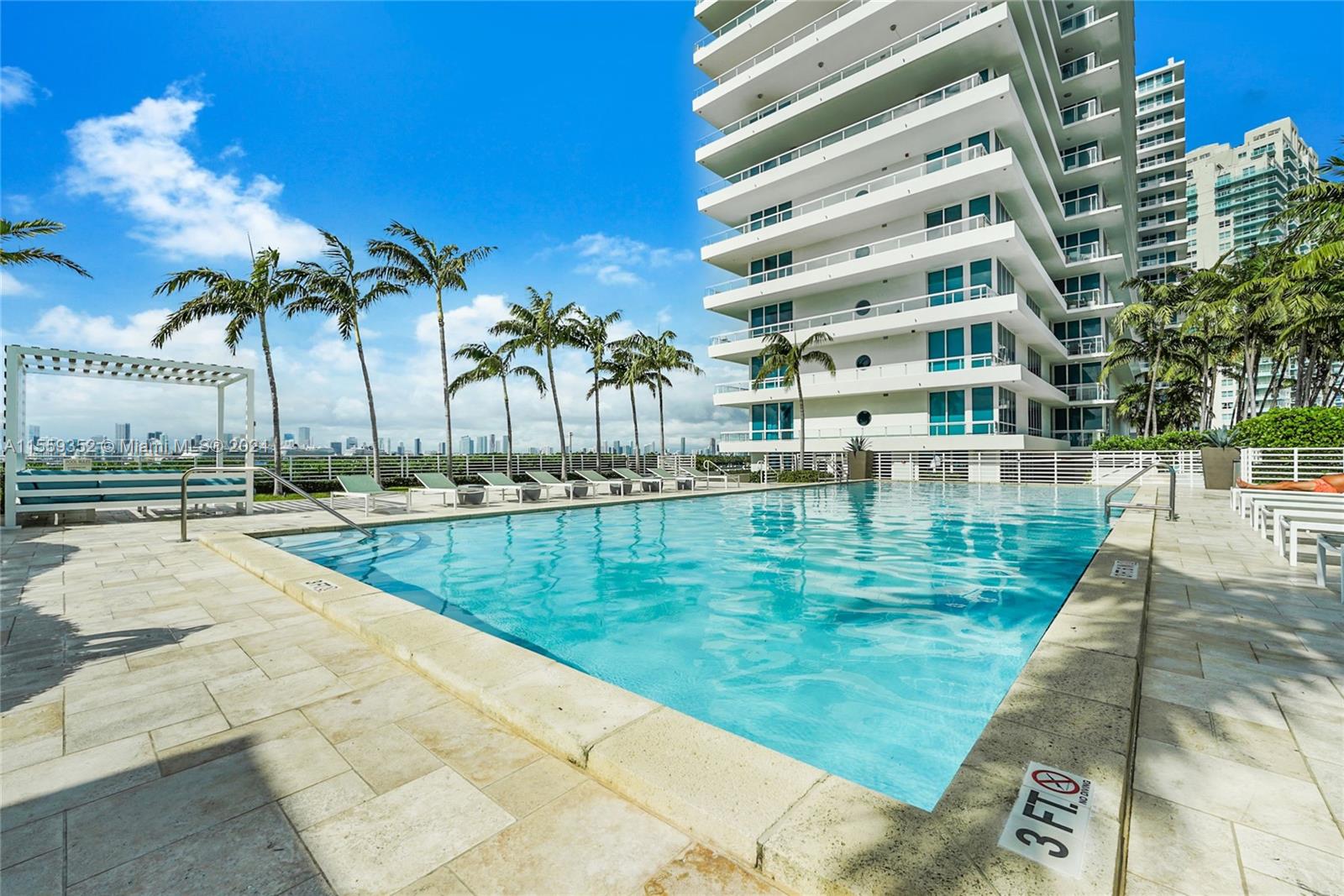 540 West Ave # 812