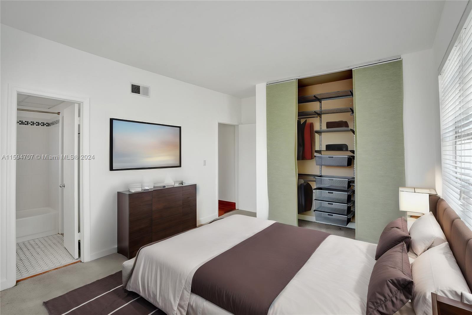 1200 Euclid Ave # 204