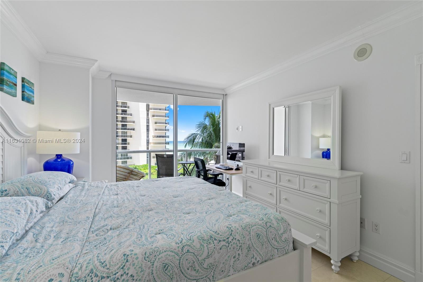 6365 Collins Ave # 911