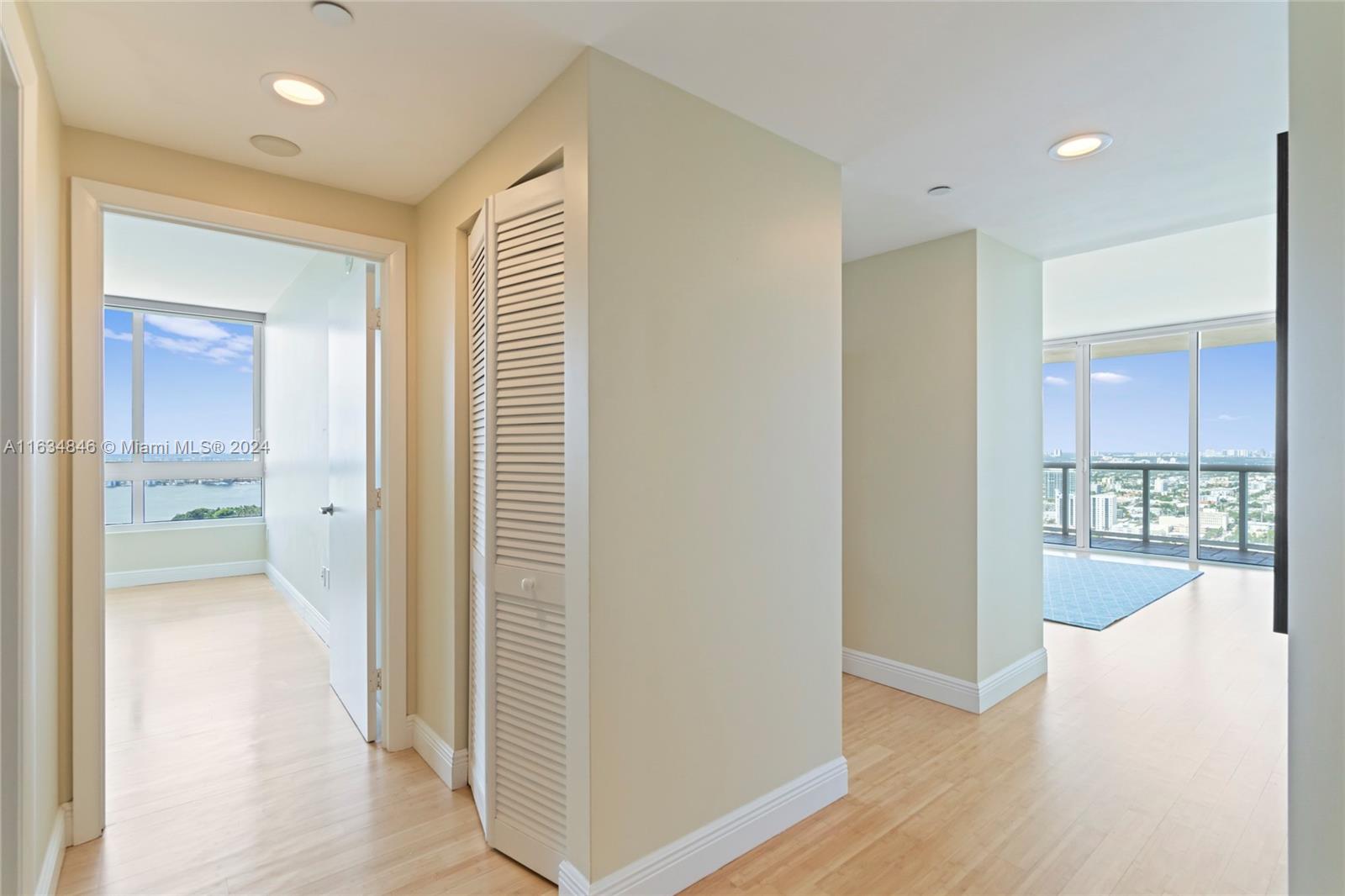 6365 Collins Ave # 4008