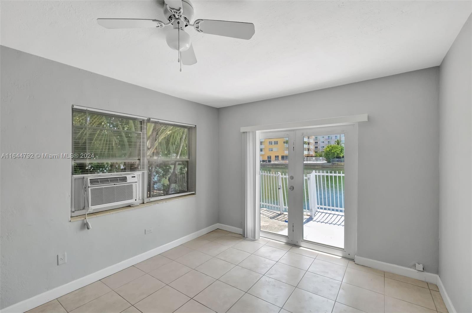 7885 Crespi Blvd # 4