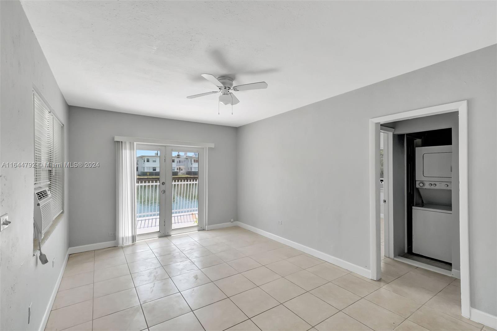 7885 Crespi Blvd # 4