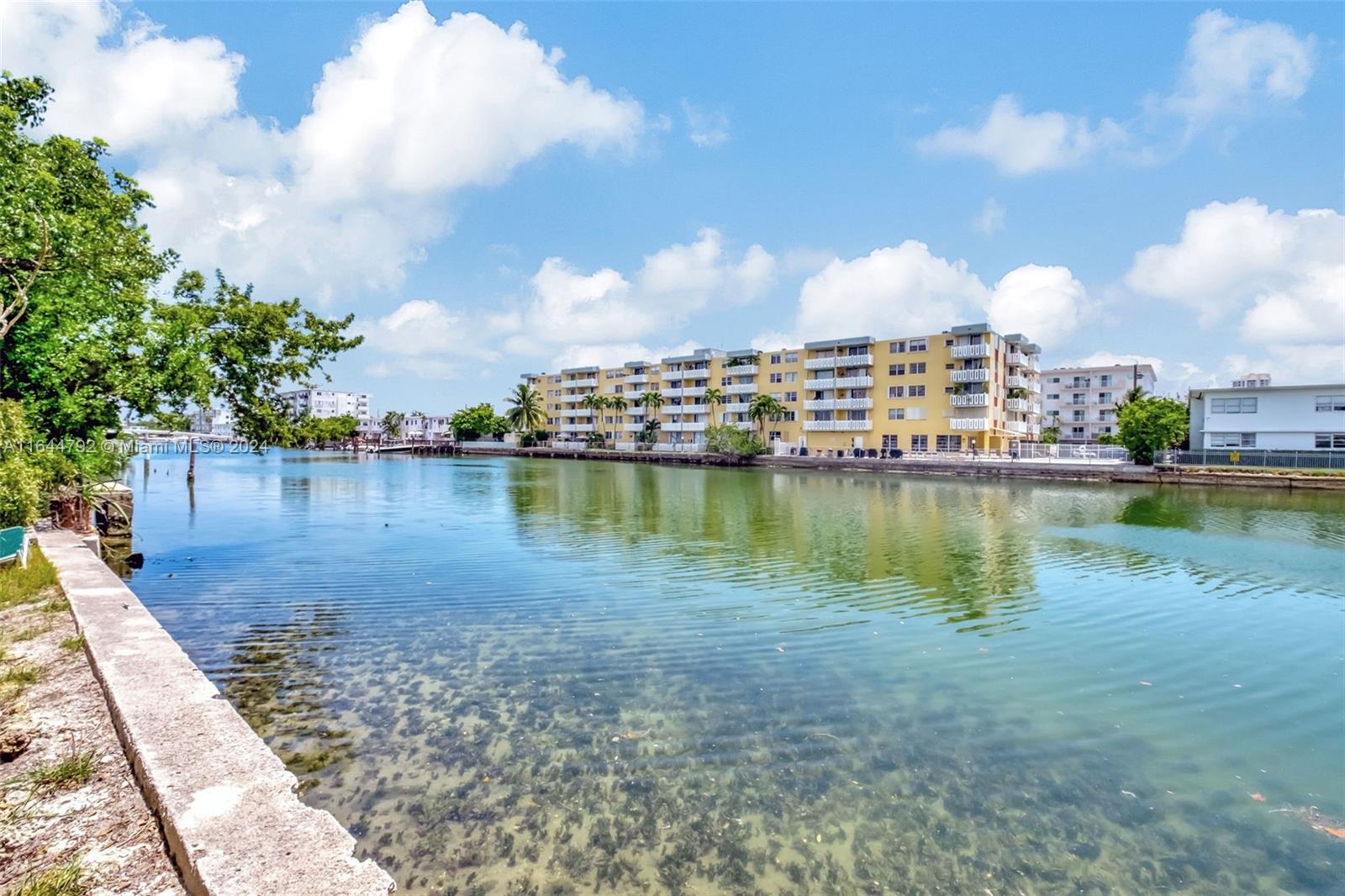 7885 Crespi Blvd # 4