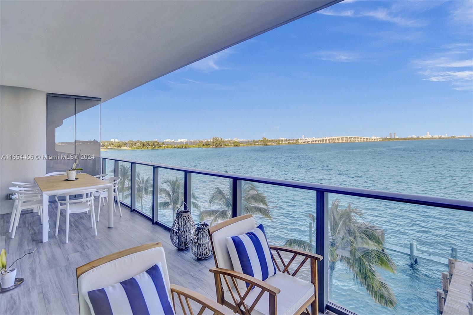 3131 NE 7th Ave # 403