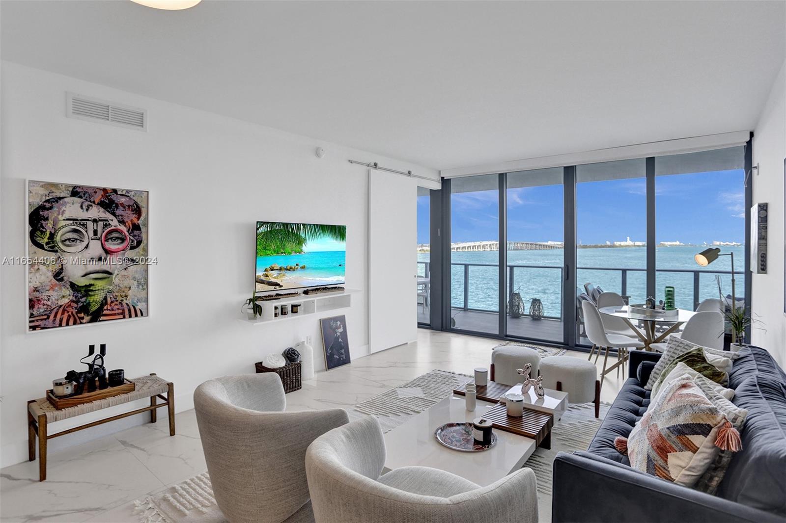 3131 NE 7th Ave # 403