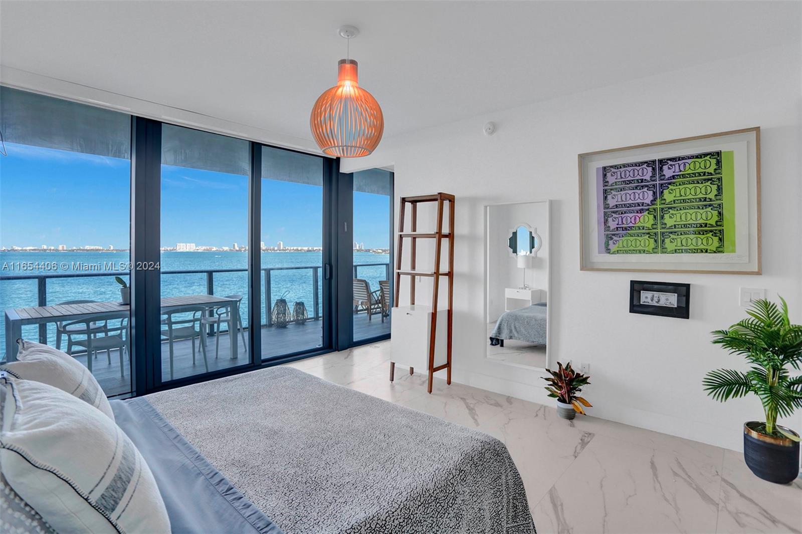 3131 NE 7th Ave # 403