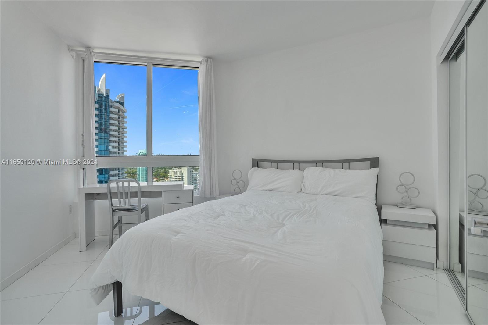 6365 Collins Ave # 2403