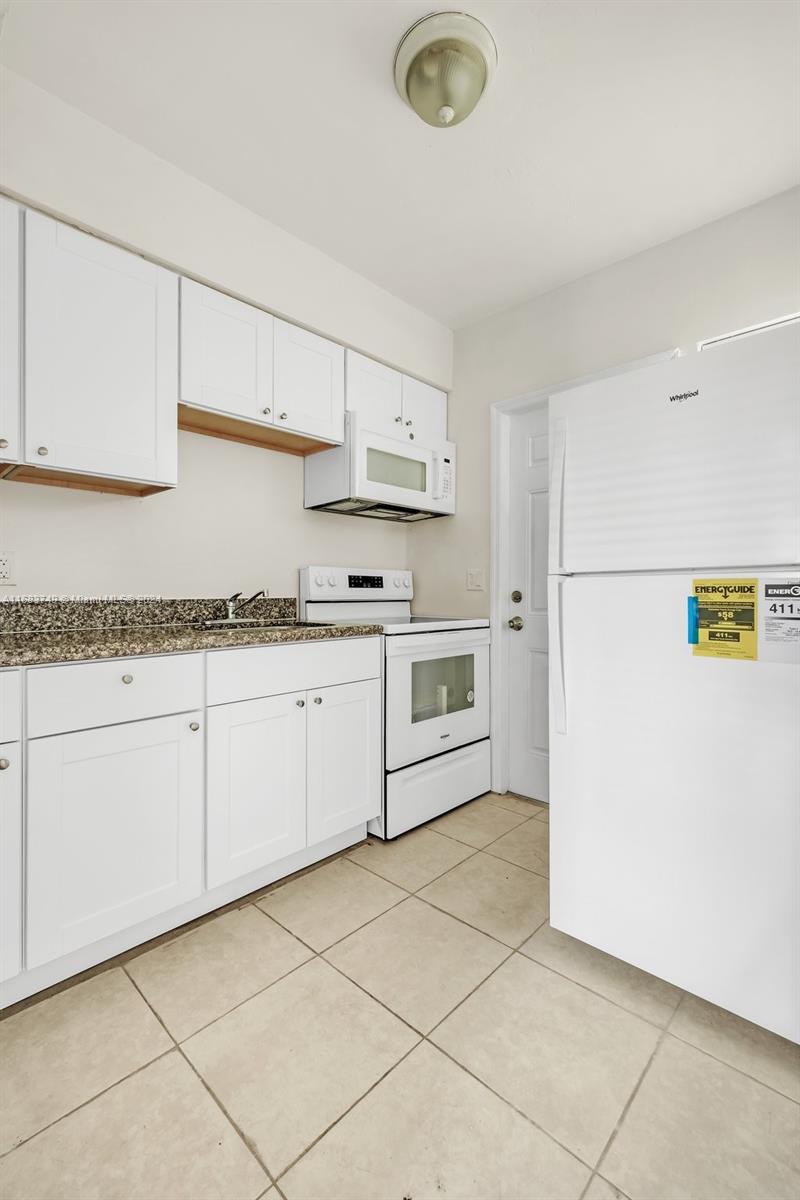 7905 Crespi Blvd # 2